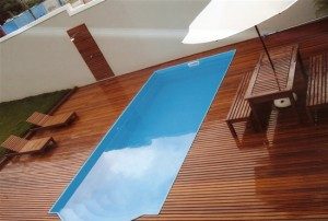 Piso de Madeira para Piscina