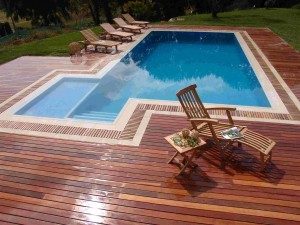 Piso de Madeira para Piscina