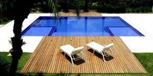 Piso de Madeira para Piscina